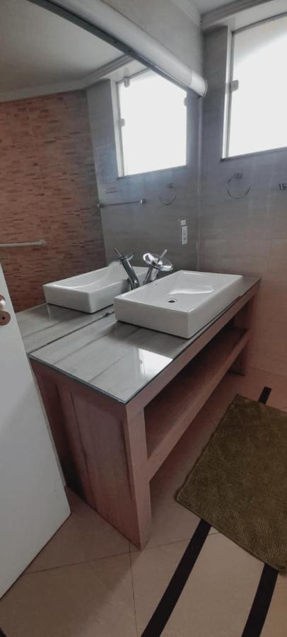Lindo Apartamento No Coracao Da Cidade - Apartamento Inteiro Ou Seja Nao E Compartilhado Com Outras Pessoas - Perto De Tudo - 2 Quartos - Ar Condicionado - Churrasqueira - Cozinha Completa - 120 Metros Quadrados Ao Todo - Quartos Com 12 Metros Quadra Uniao Da Vitoria Eksteriør billede